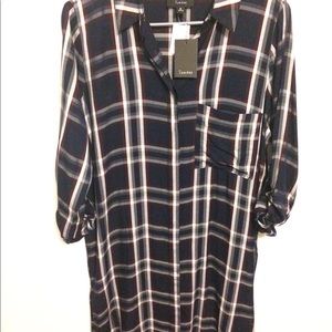 Dress with slits in the side